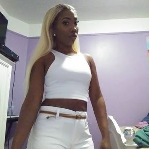 Meet your Posher, Candy